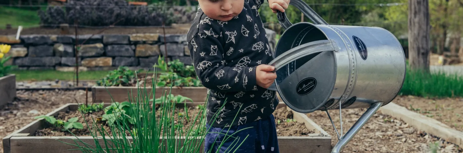 kid garden L